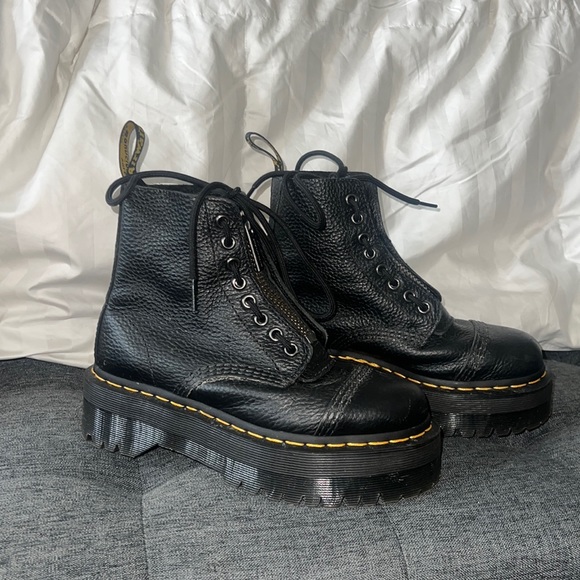 Dr. Martens | Shoes | Black Sinclair 